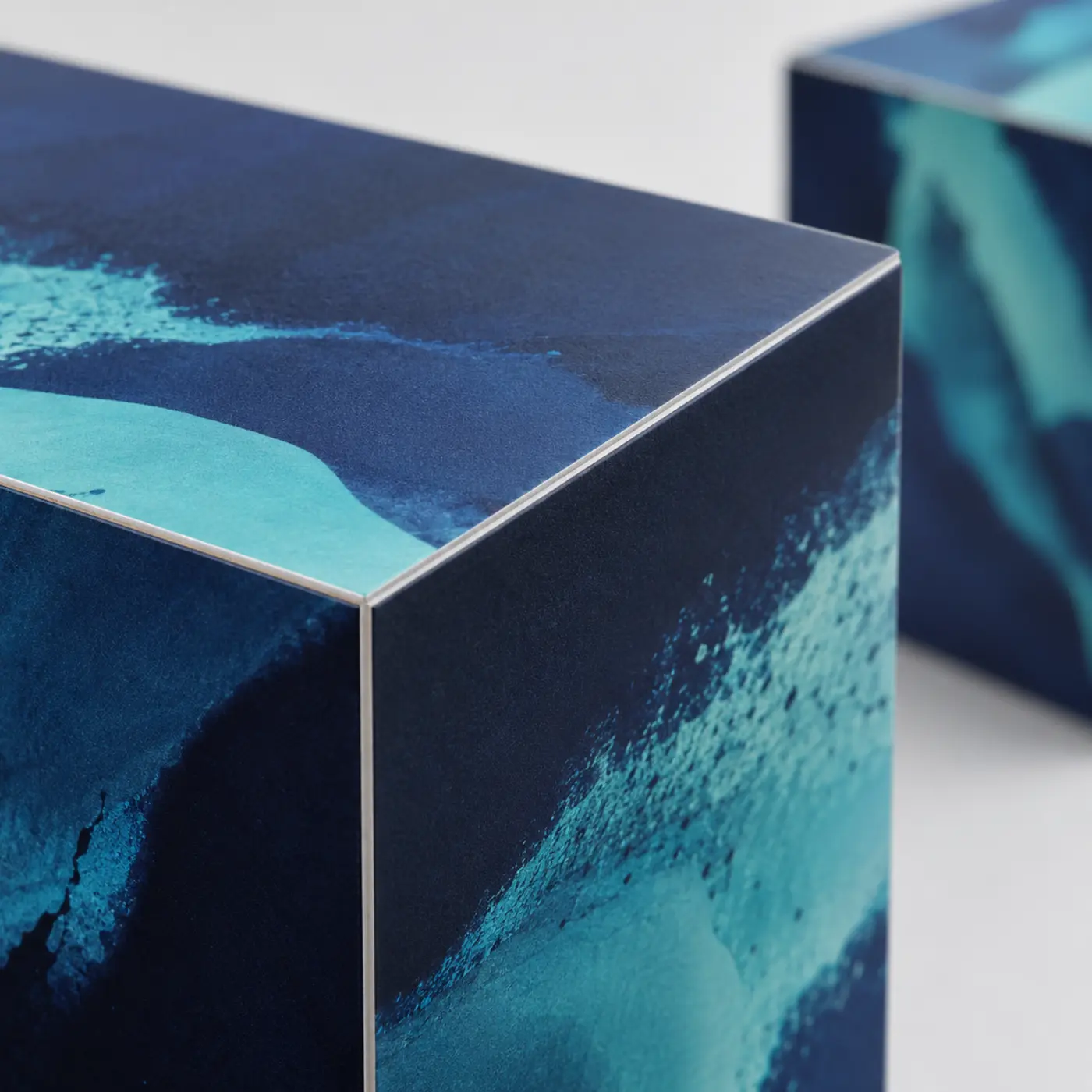 Close-up of premium print finish and rigid Forex edges on a custom display cube